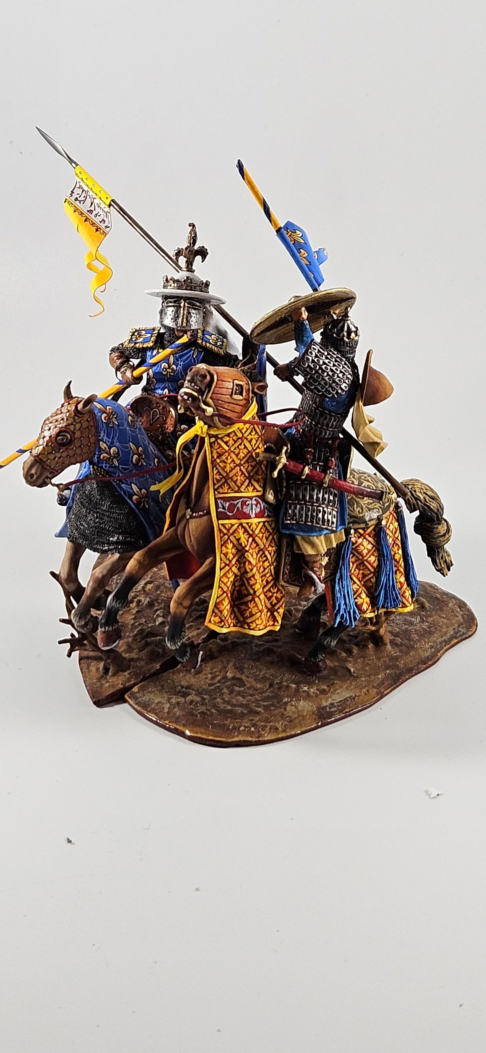 AeroArt St. Petersburg Louis IX & Mamaluke Diorama: AeroArt Military Miniatures - The St. Petersburg Collection #3168 & 3207 - Mounted Louis IX "St. Louis" versus Mameluke Cavalry Diorama. Excellent, unboxed, 5 pieces.