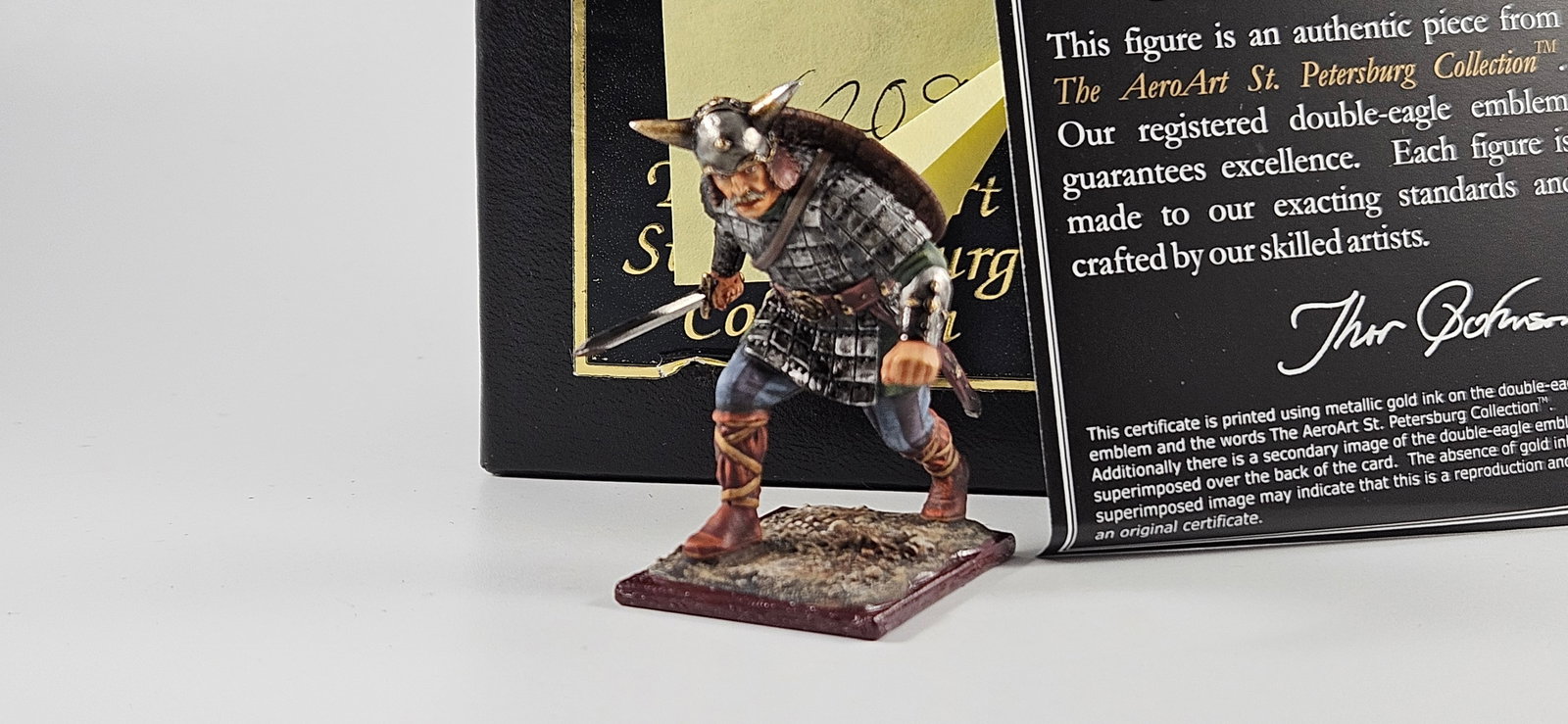 AeroArt St. Petersburg Barbarian in Battle: AeroArt Military Miniatures - The St. Petersburg Collection #6209.2 - Barbarian in Scale Armor with Sword. Excellent, Boxed, 1 piece.