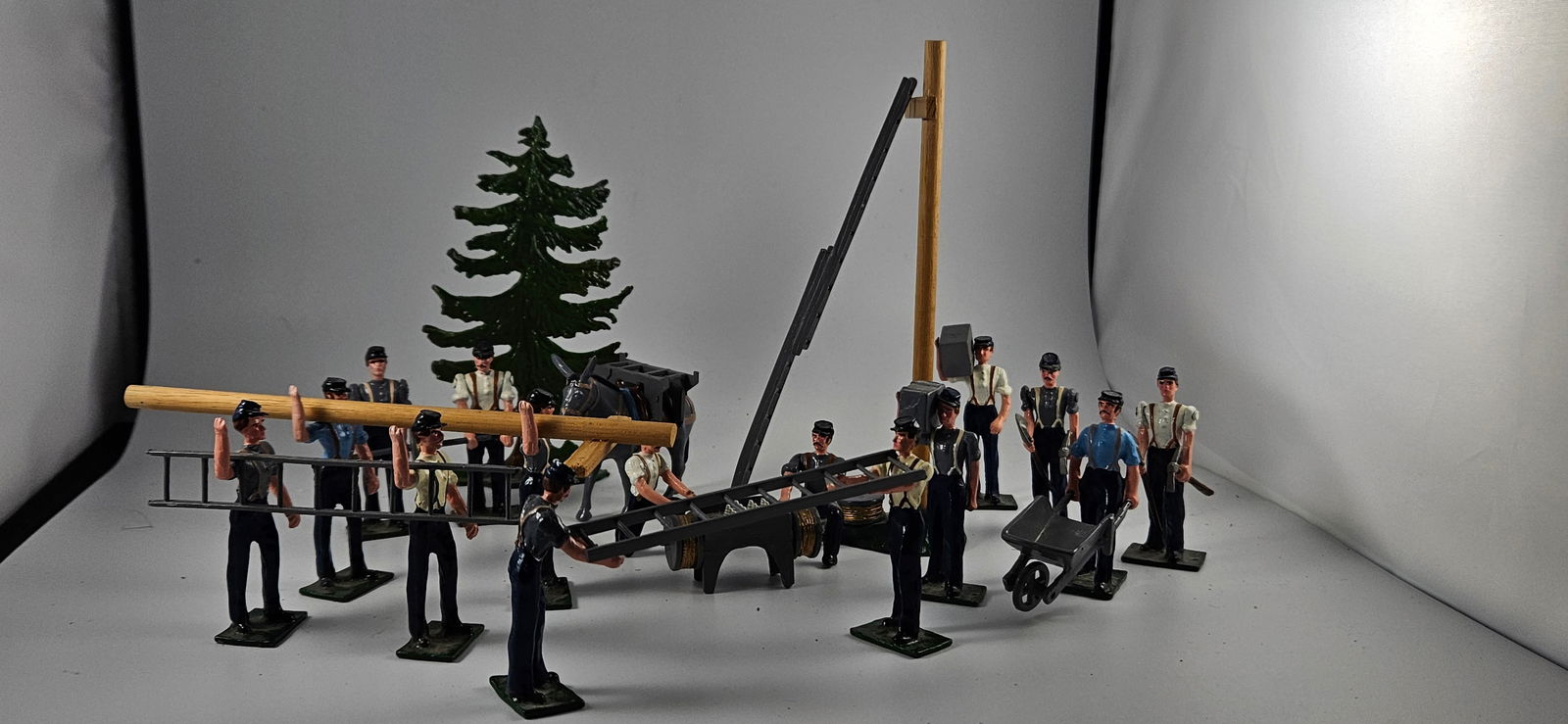 Ferguson American Civil War Telegraph Diorama (1 of 5)