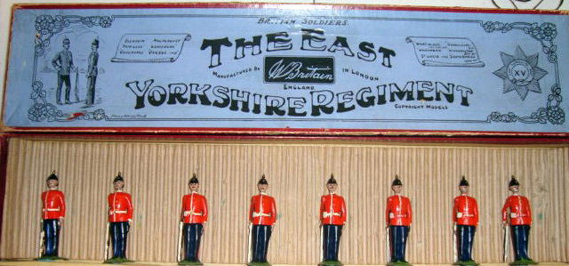 Britains Set # 113 The East Yorkshire Regiment: with Original Whisstock Box and inner retaining card. Pre War. 8 Pieces.