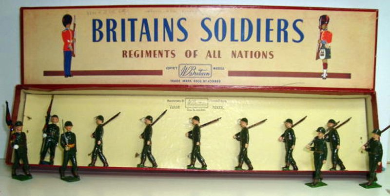 Britains Set # 2104: RARE Republic of Venezuela Infantry with Original R. O.A.N Box - Untied with additional men, flag bearer and converted Officer. Post War 11 Pieces.