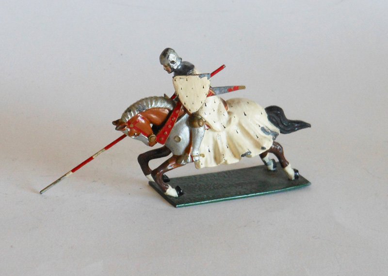 Courtenay # H1 Duke of Brittany: Mounted. Signed by Richard Courtenay on the Base.