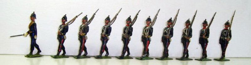 Britains Set # 35 Royal Marine Artillery: Square Base, half boots, Rifle Slings, with Officer. Pre War. 10 Pieces. Unboxed.