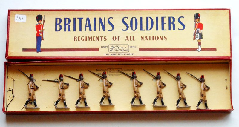 Britains Set # 225 Kings African Rifles: with Original R.O.A.N Box Untied. Post War. 8 Pieces.