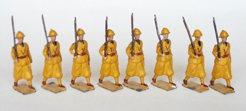 Britains Set # 1436 Italian Infantry: Colonial Service Dress at Slope. Pre War. 8 Pieces. Unboxed.
