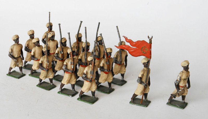 Heyde Turks/ North African Natives: with Flag Bearer & Bugler Pre War 16 Pieces.