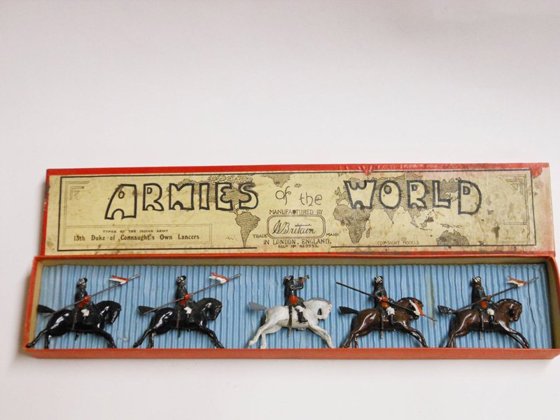Britains Set # 66: Thirteenth Duke of Connaught’s Own Indian Army Lancers with Original Armies Of the World Box- Untied. Pre War 5 Pieces.