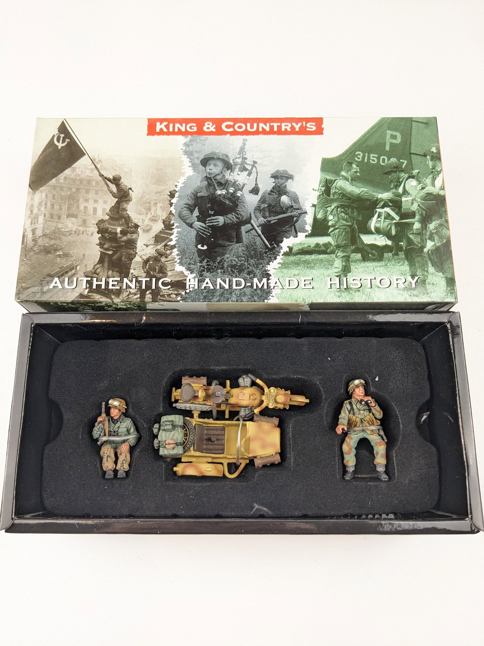 King&Country WS 74 Motorcycle Combo Set: 3 Pieces. Condition Excellent. Box Excellent.