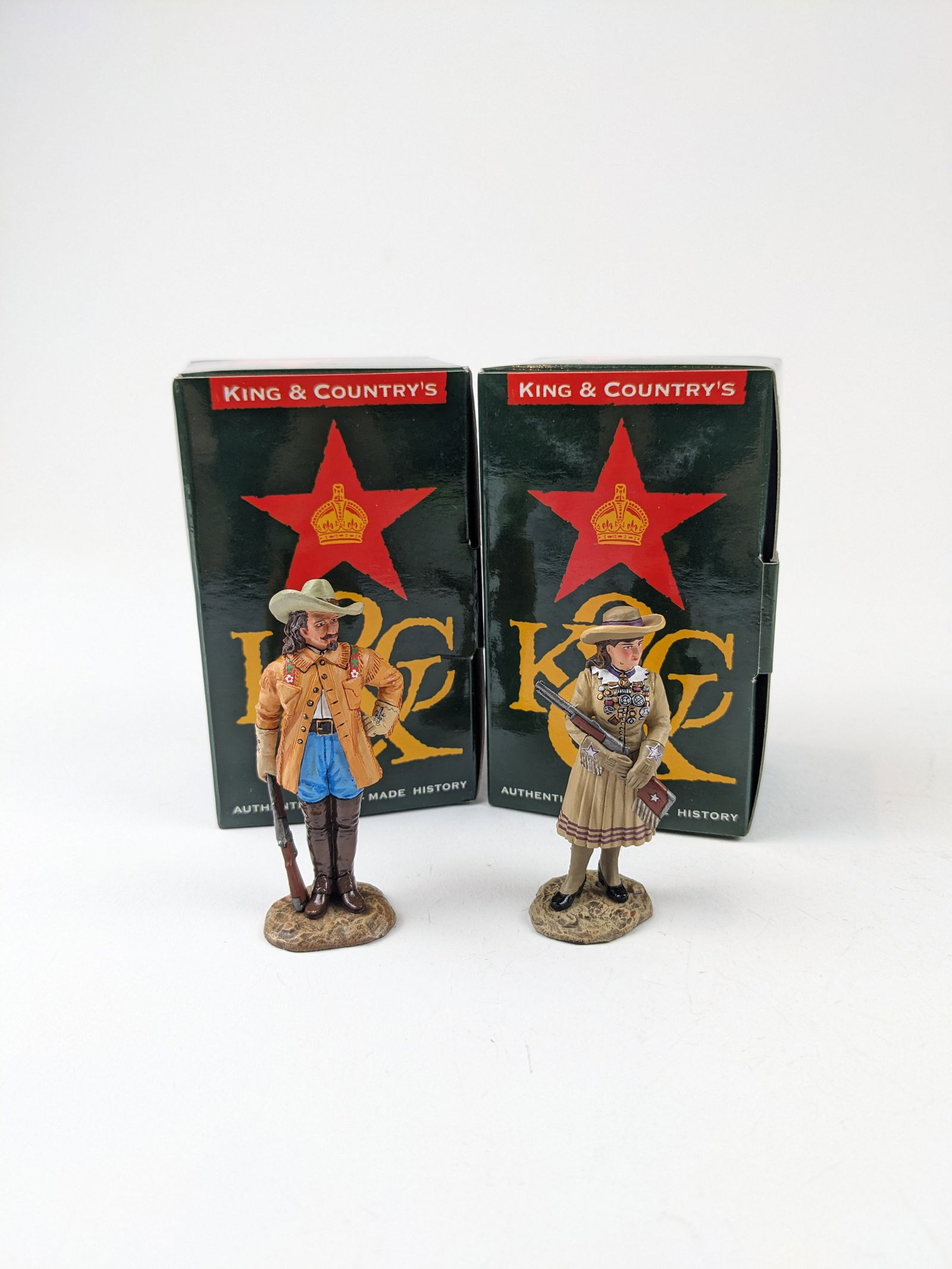 King&Country KXO 14,15 Buffalo Bill & Annie Oakley: 2 Pieces. Condition Excellent. Boxes Very Good.