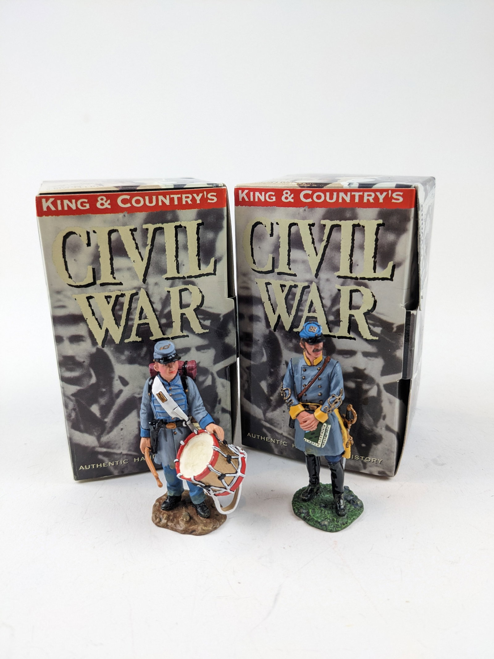 King&Country CW 8,9 Confederate Drummer & Officer: 2 Pieces. Condition Excellent. Boxes Very Good.