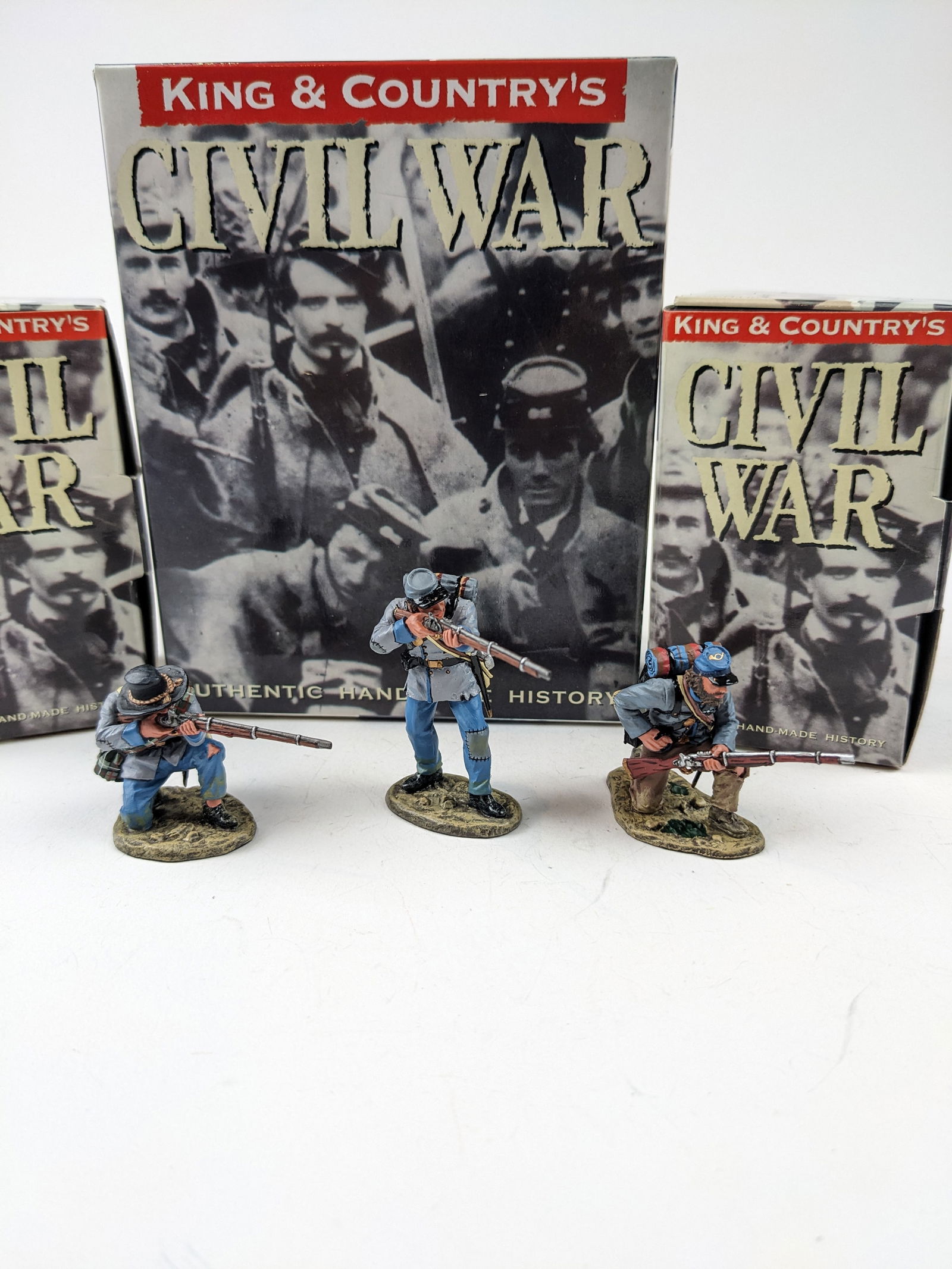 King&Country CW 19,21,24 Firing and Unloading: 3 Pieces. Condition Excellent. Boxes Very Good.