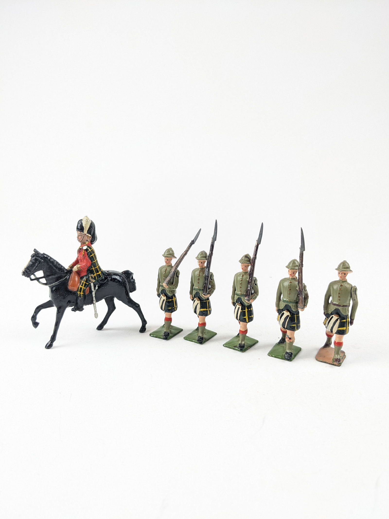 Britains Mounted Gordon and Capetown Highlander (1 of 1)