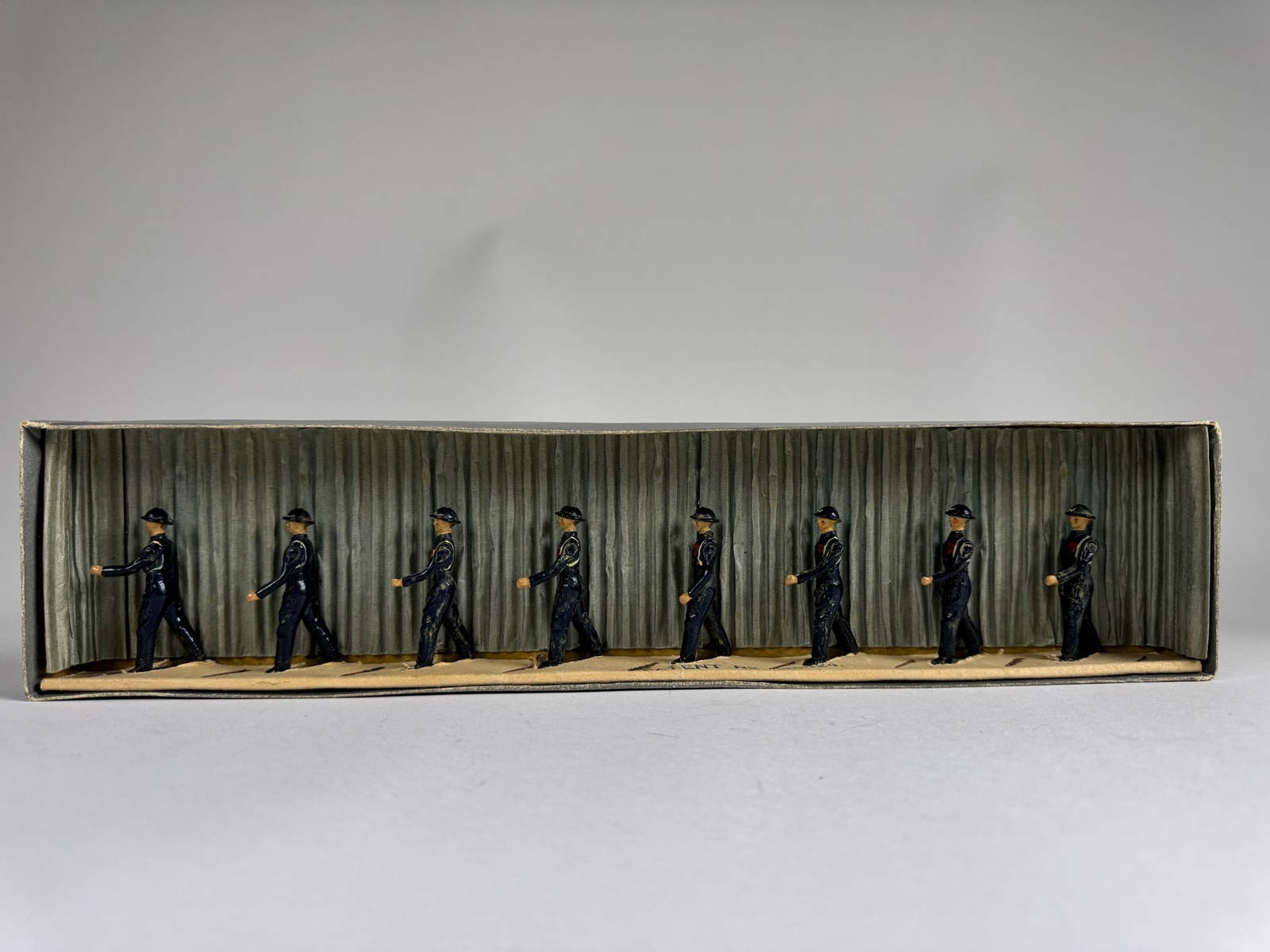 Britains No 1914 Arp Wardens Auction