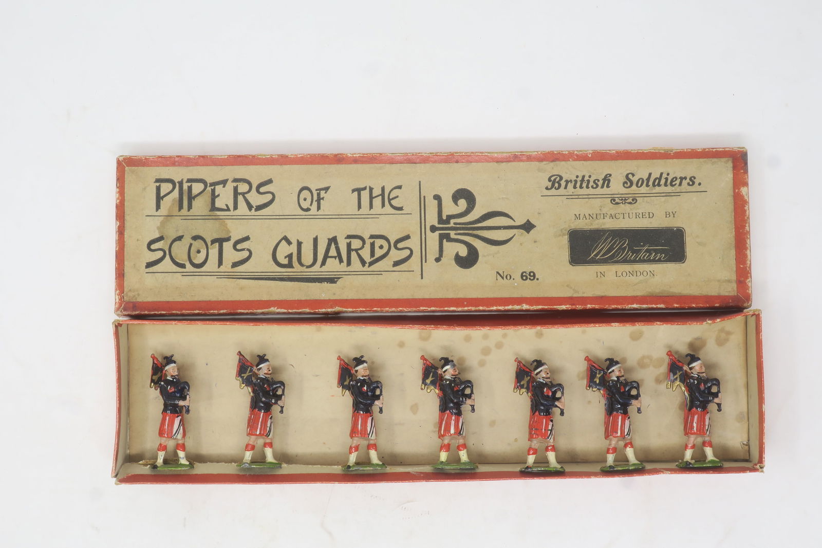 Britains set #69 Pipers of the Scots (1 of 1)