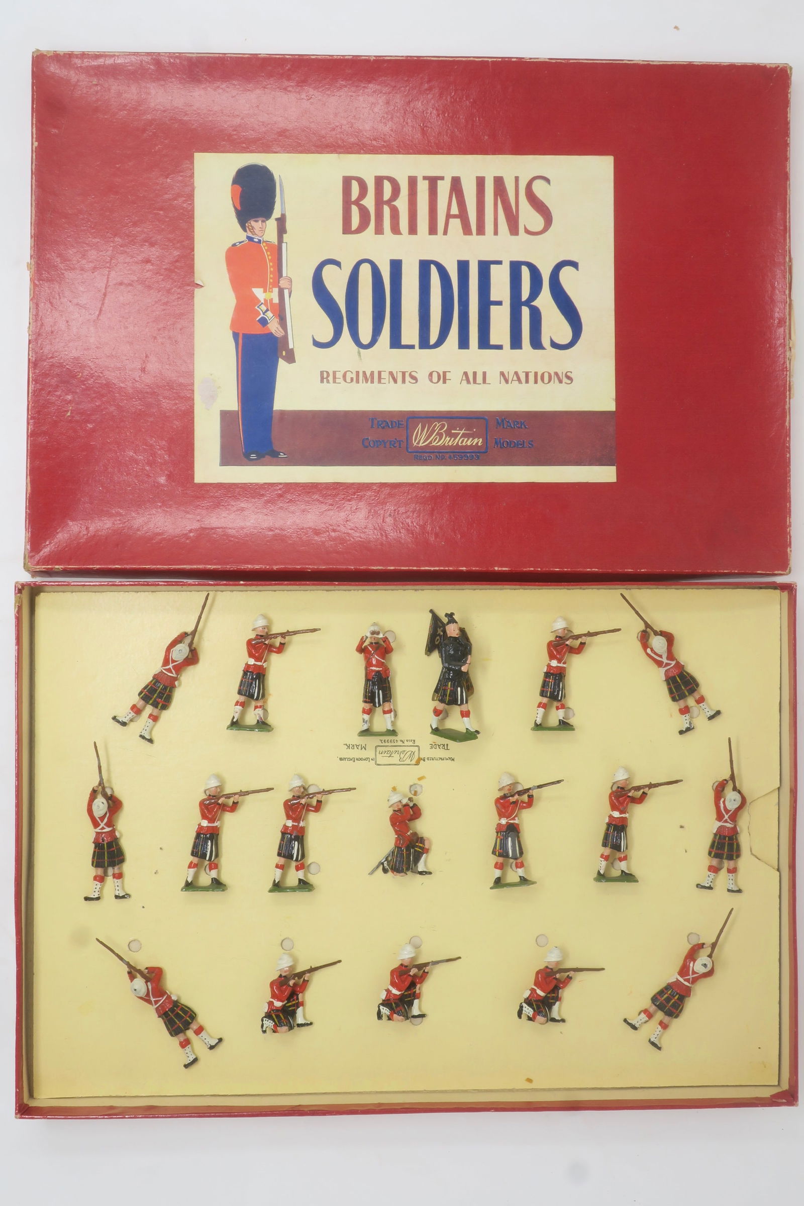 Britains set #2025 Cameron Highlanders (1 of 1)