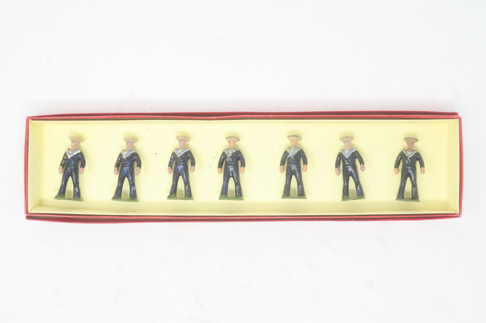 Britains set #31a Sailors in straw hats (1 of 1)