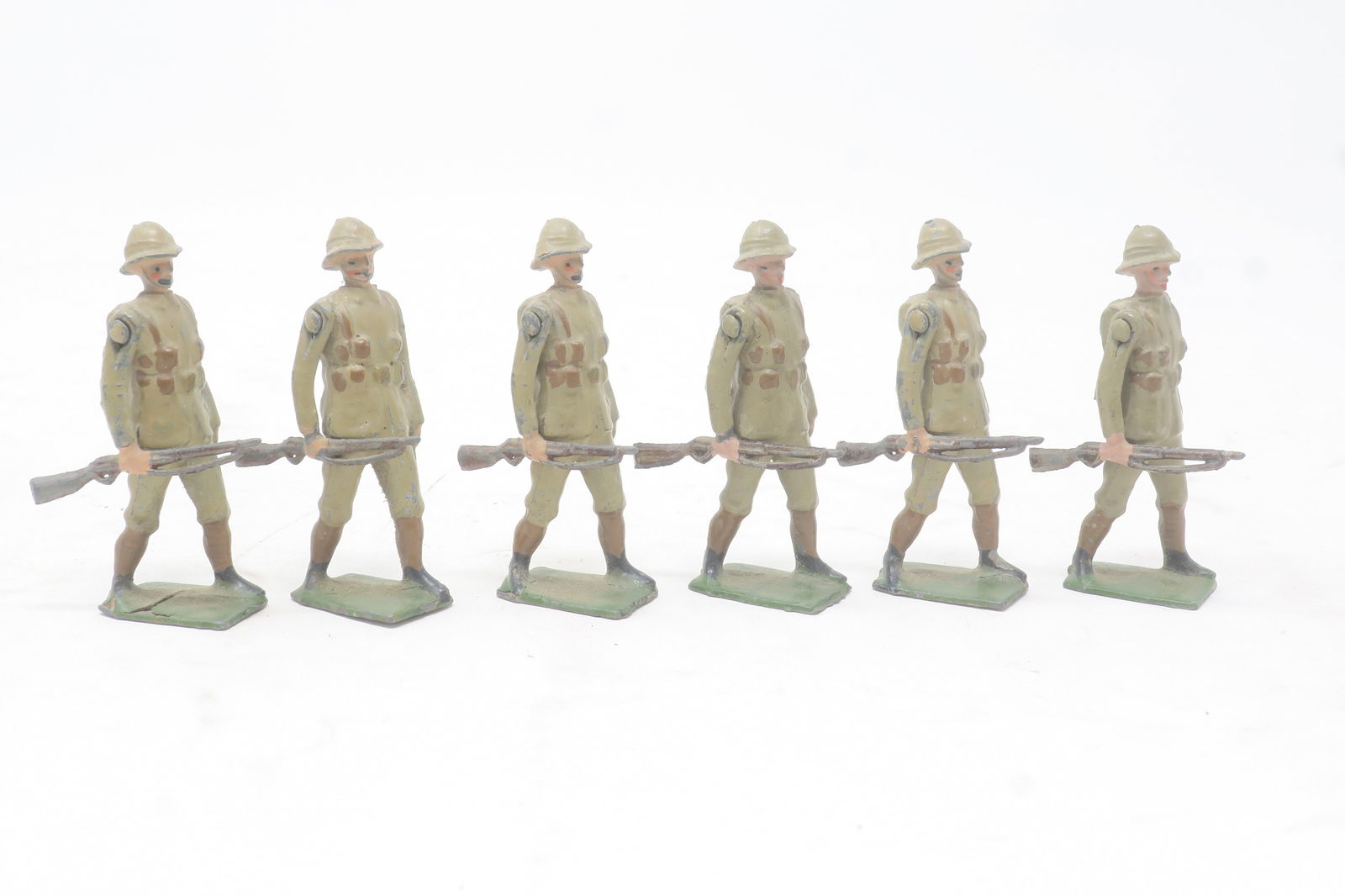 Britains from set #110 Devonshire Reg't (1 of 1)