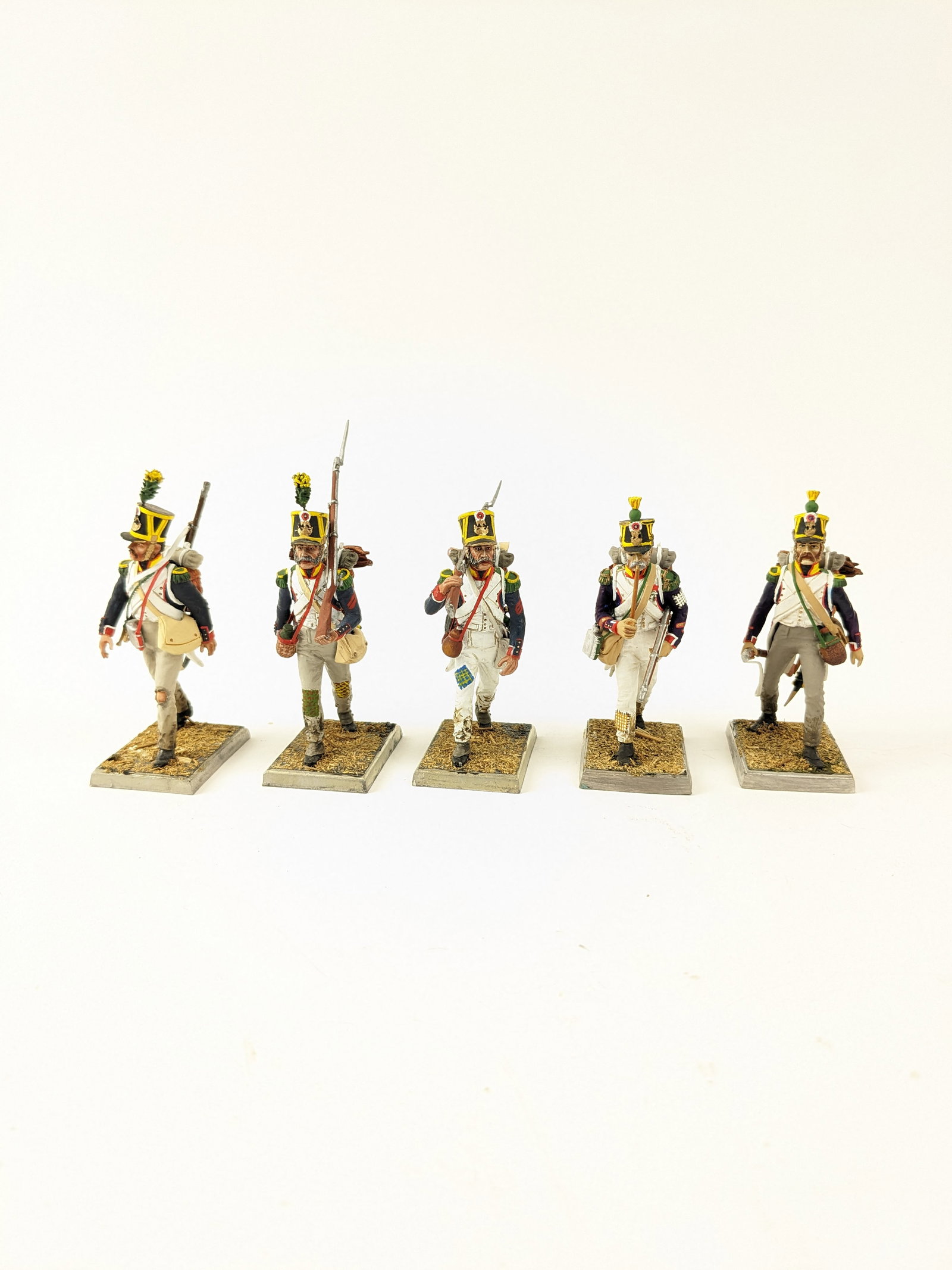 Russian French Napoleonics Marching: 5 Pieces Condition Excellent (1 Plume Broken) Unboxed
