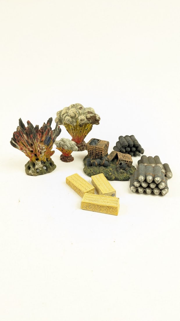 Lineol and Elastolin Battle Field Accessories (1 of 1)