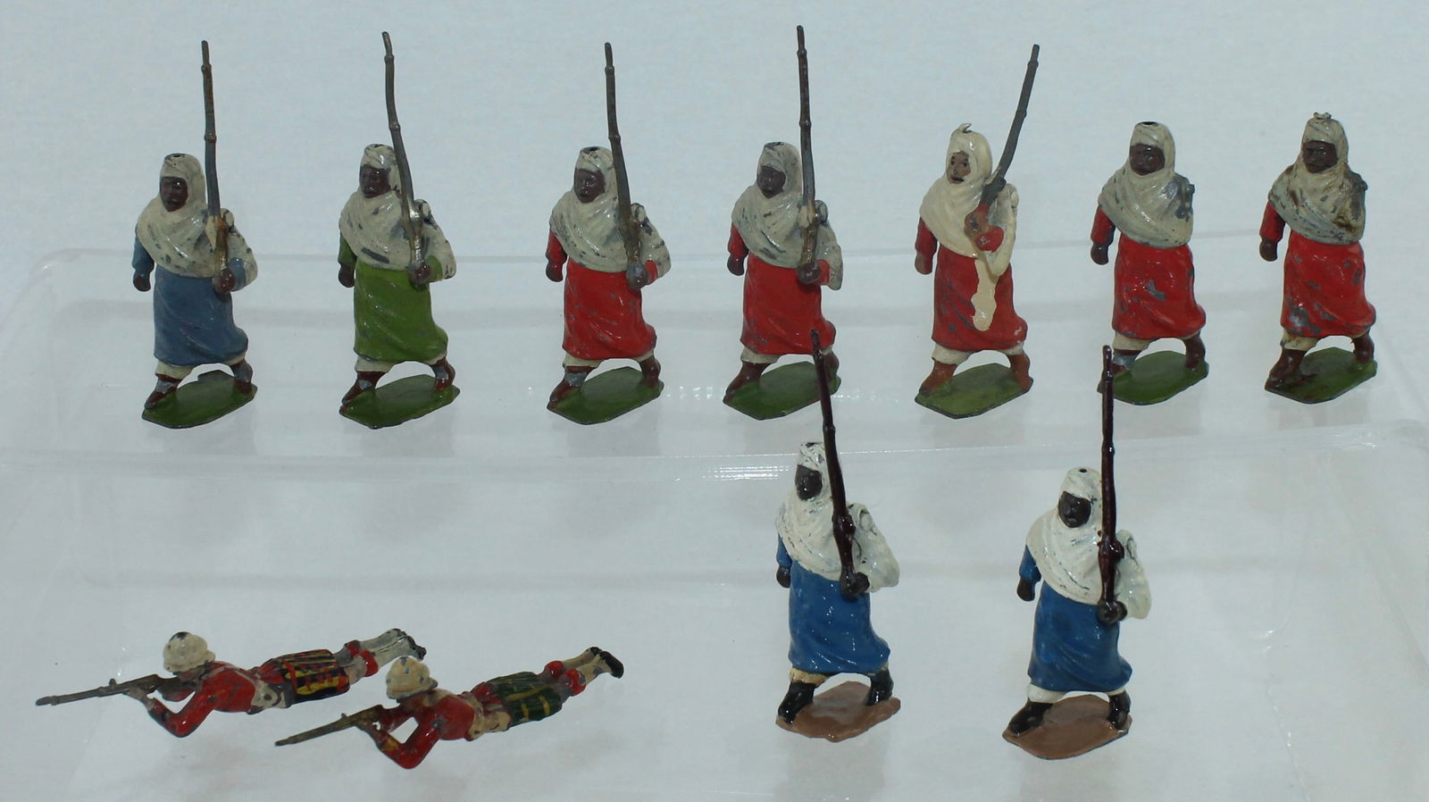 Britains Lot Arabs on Foot (1 of 5)