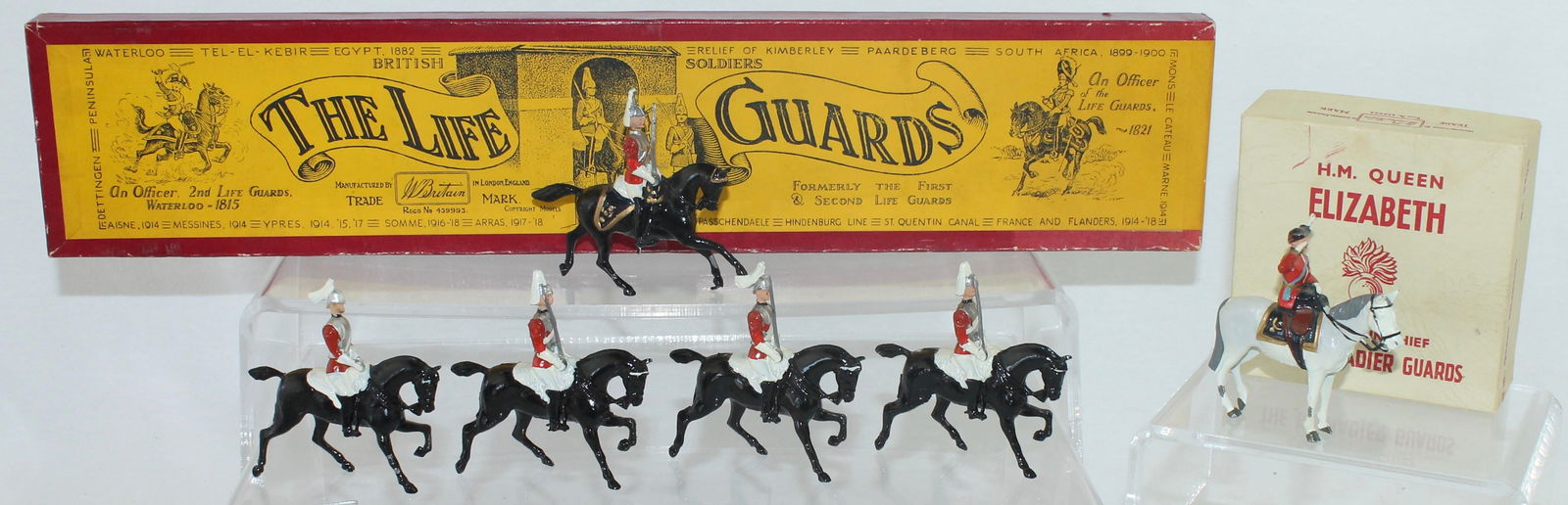 Britains Lot Queen Elizabeth and Life Guards (1 of 3)