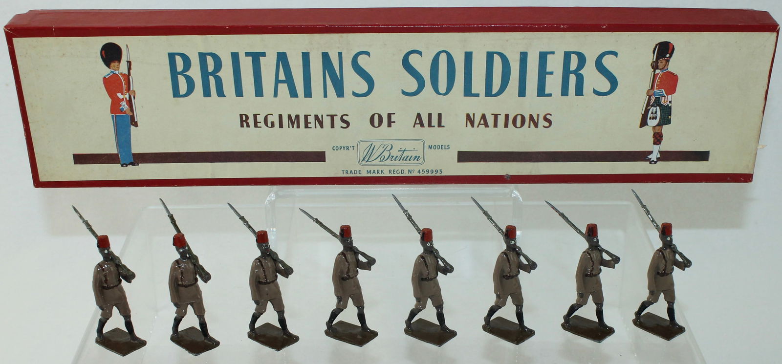 Britains Set 225 King's African Rifles: 8 Pieces. Condition Excellent. Untied in Box. Box Very Good.