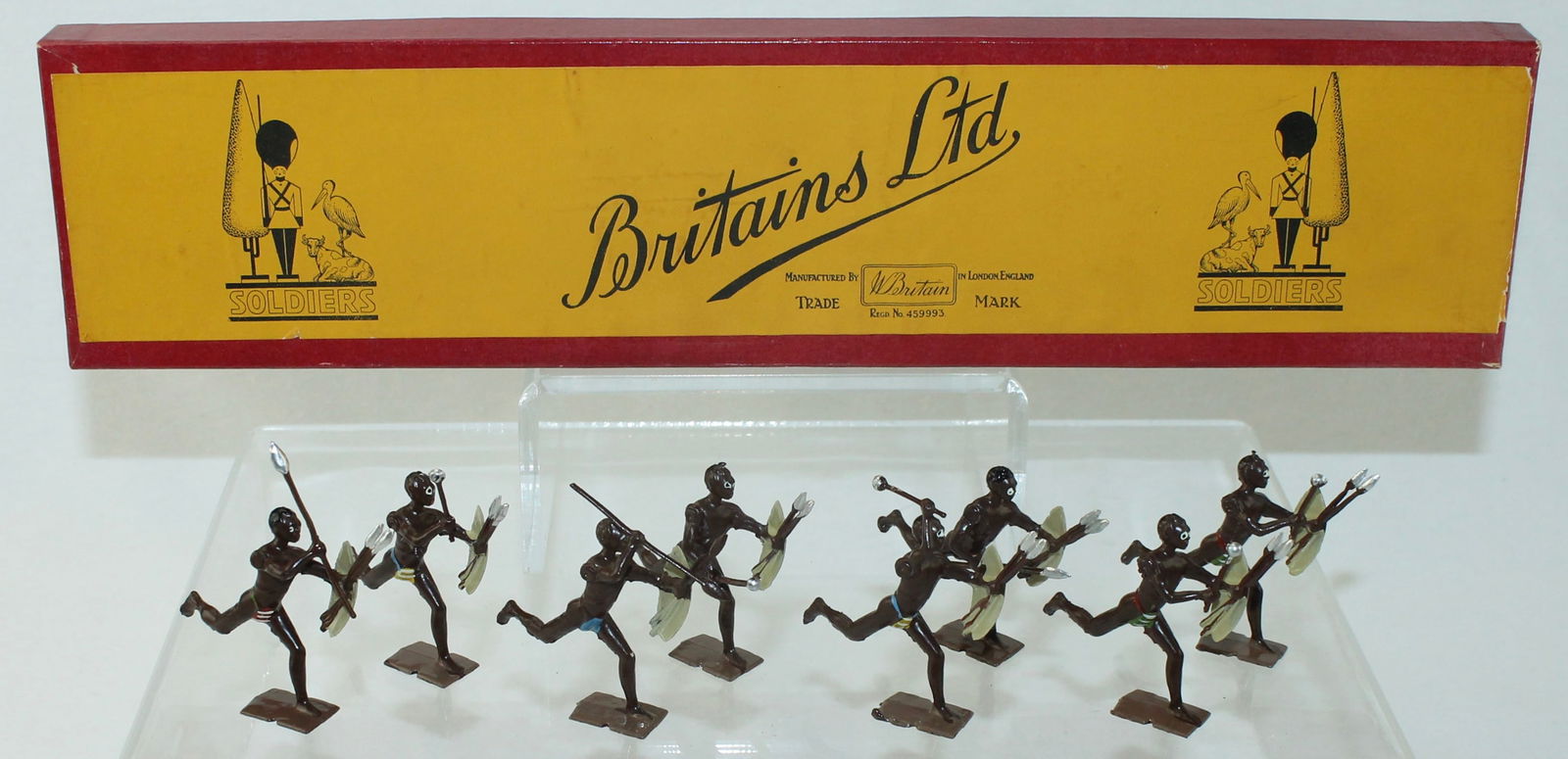 Britains Set 147 Zulus Charging (1 of 2)