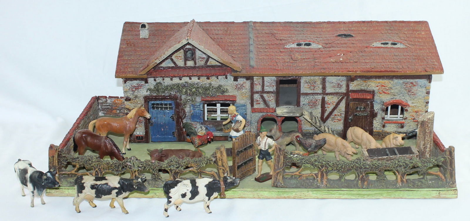 Elastolin Lot Large Farm and Farm Figures (1 of 10)