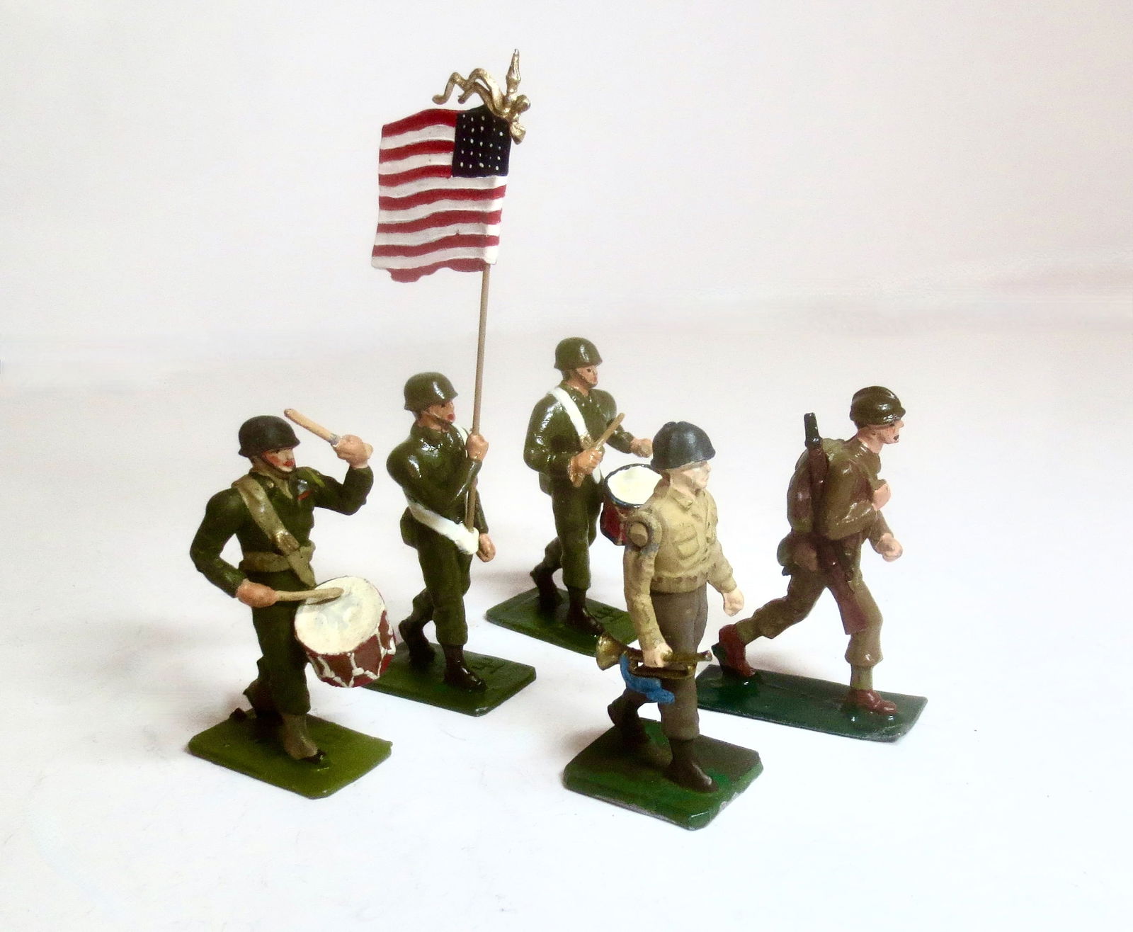 S.A.E. U.S. Infantry Parade Figures (1 of 1)
