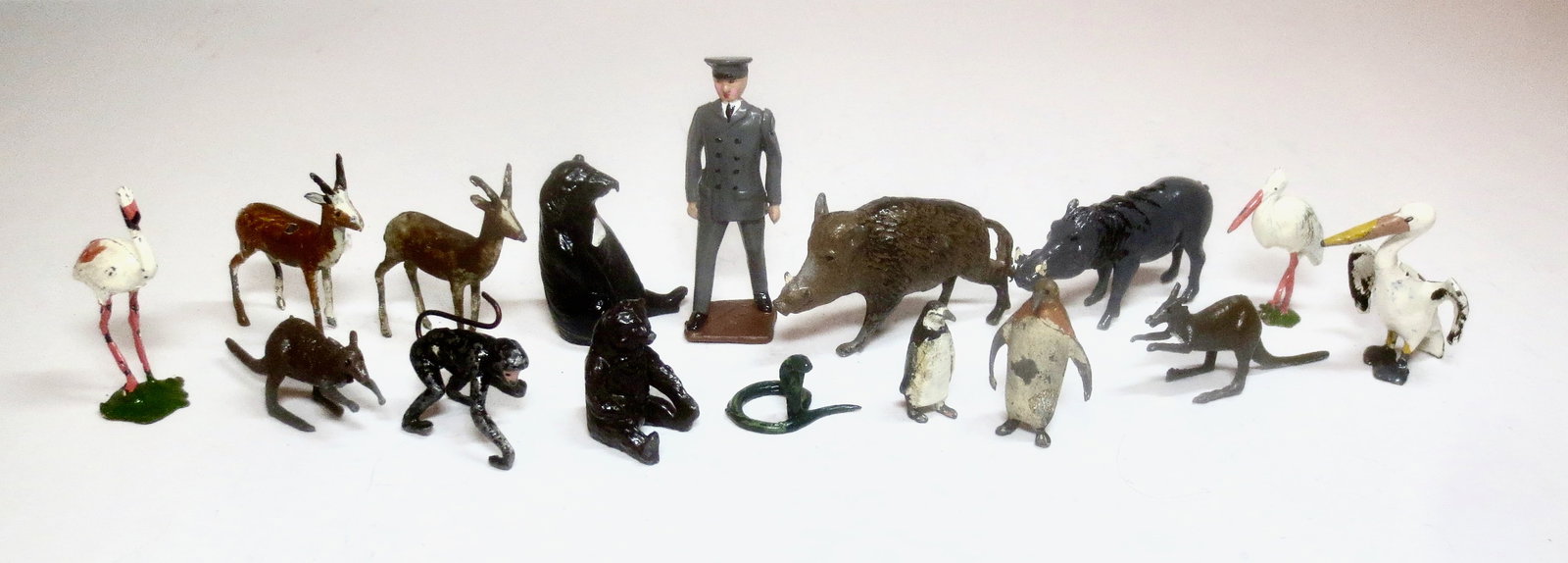 Britains Zoo Animals Assortment with Keeper (1 of 1)