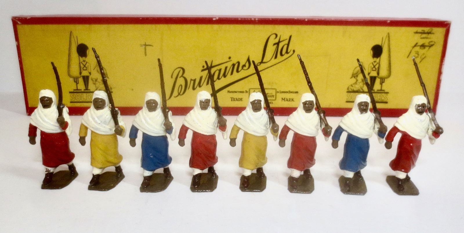 Britains #187 Arabs of the Desert (1 of 1)