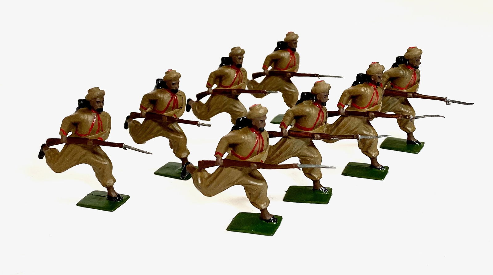 Britains #142 Zouaves in Khaki (1 of 2)