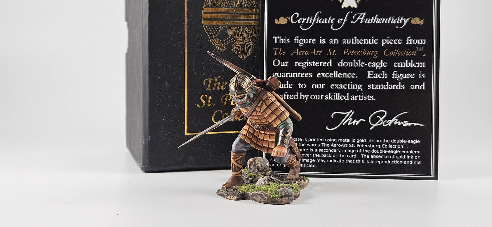 AeroArt St. Petersburg Viking Archer & Sword (1 of 4)