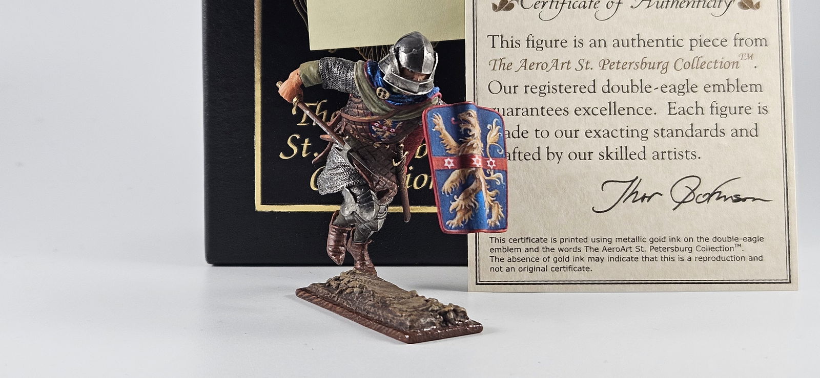 AeroArt St. Petersburg Knight Charging 14th Centur (1 of 4)