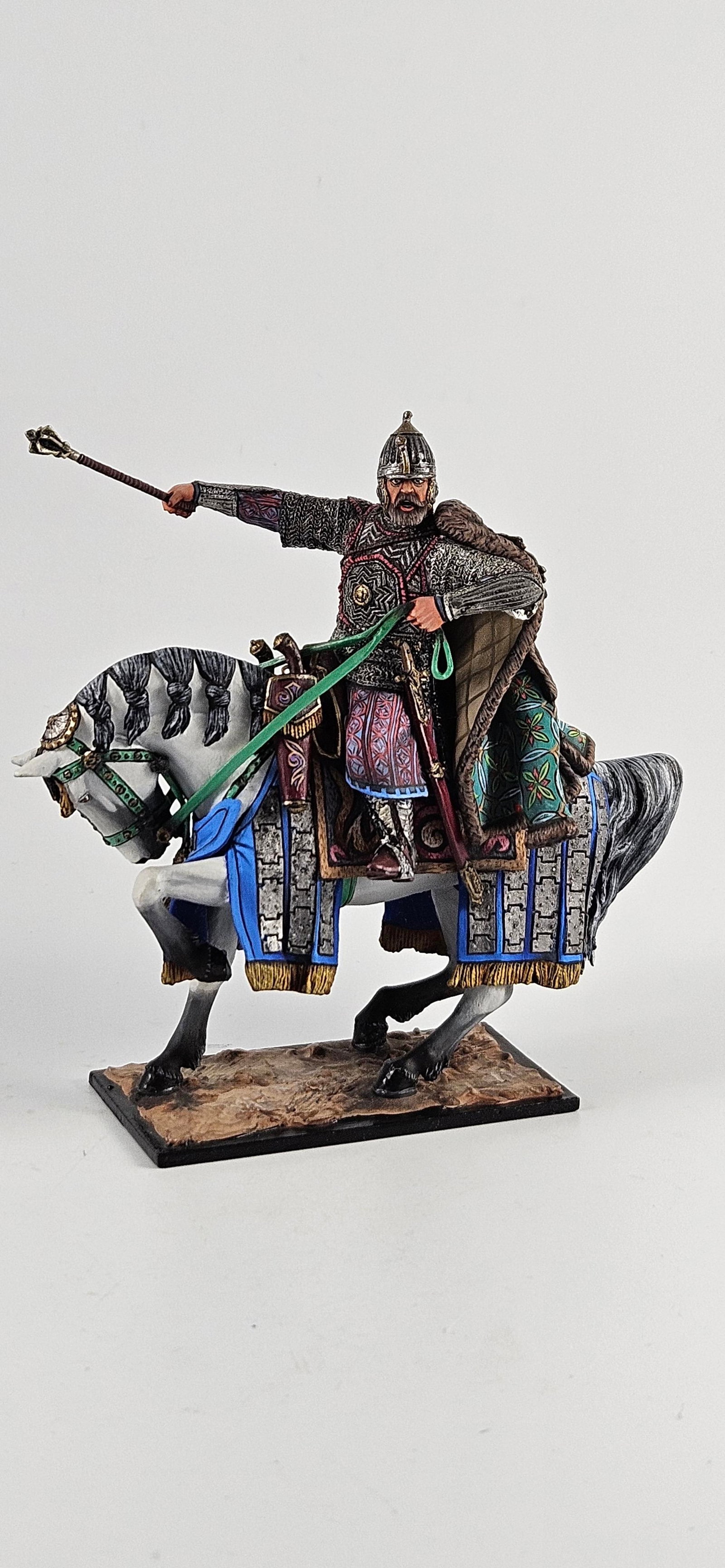 St. Petersburg Mounted Russian Noble: St. Petersburg Mounted Russian Noble. Excellent unboxed, 1 piece