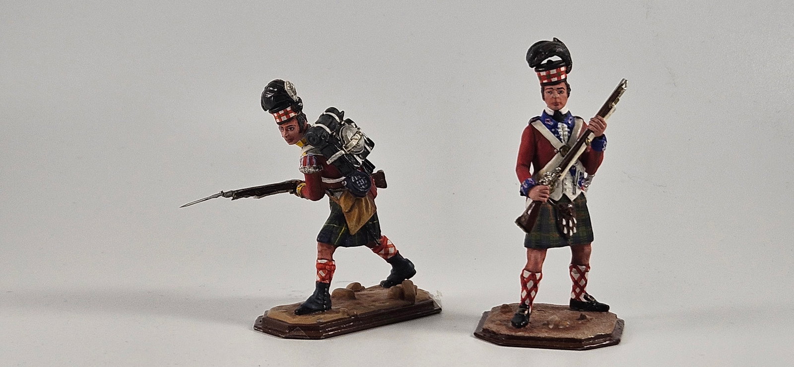 AeroArt St. Petersburg British Highlander Lot (1 of 4)