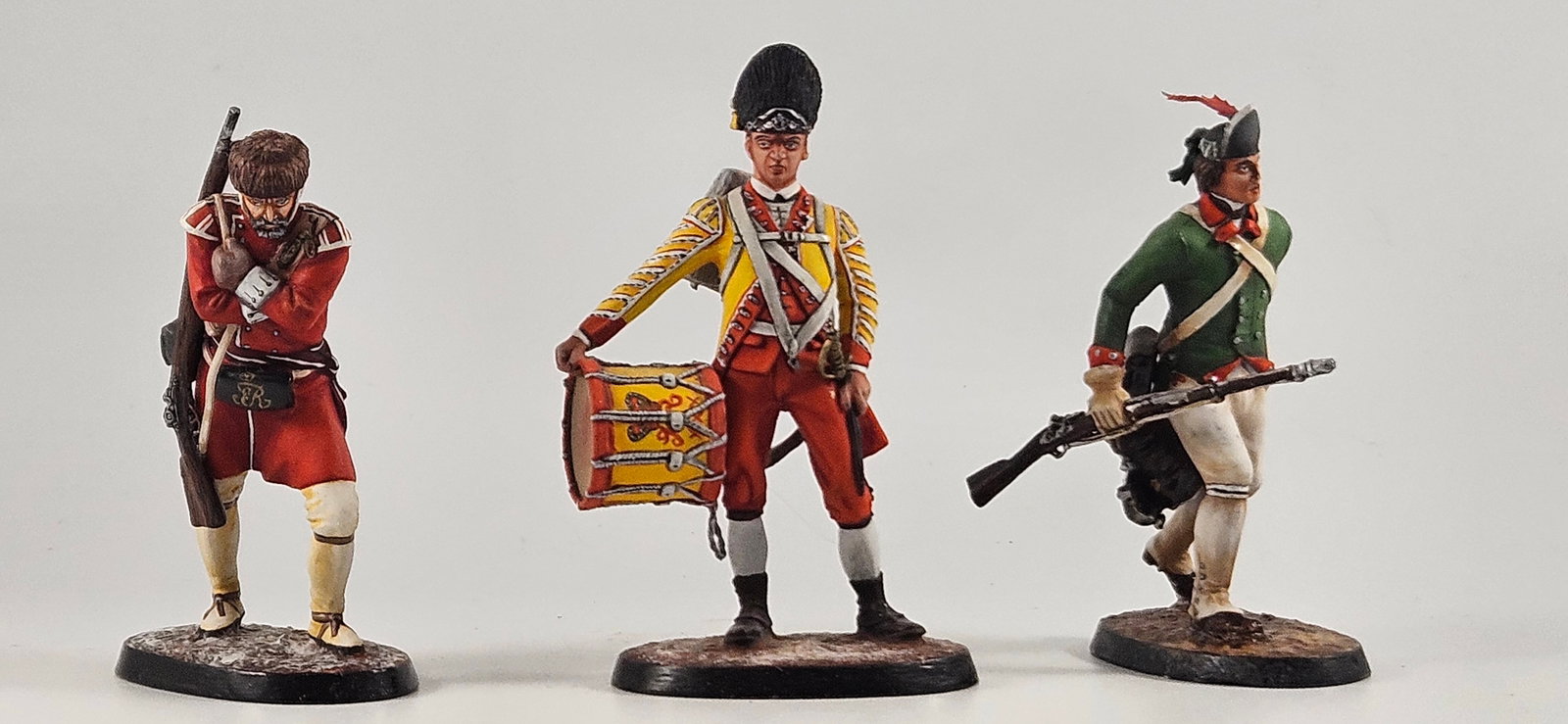 HM Arsenyev American Revolution Lot: HM Arsenyev Miniatures St. Petersburg. Lot of 3 - Butlers Tory Ranger, Redcoat Freezing at Valley Force and Lancastershire Regiment Drummer. Excellent condition 3 pieces