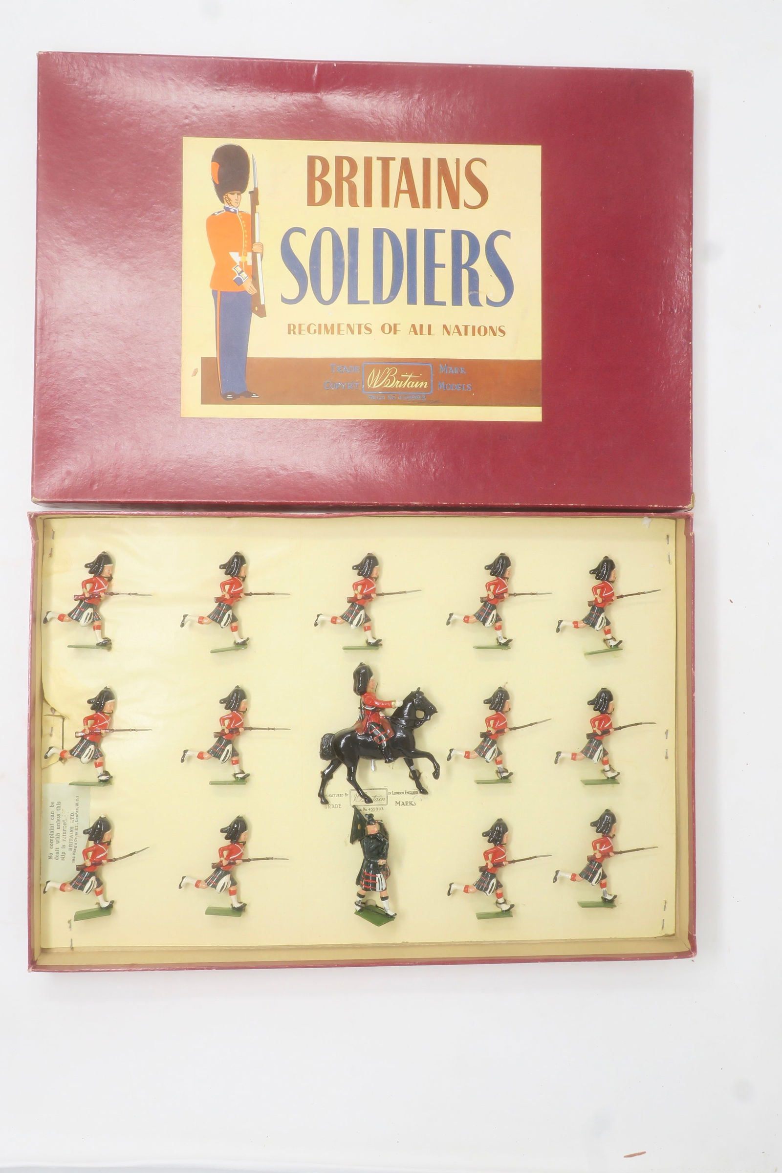 Britains set #2062 Seaforth Highlanders (1 of 1)