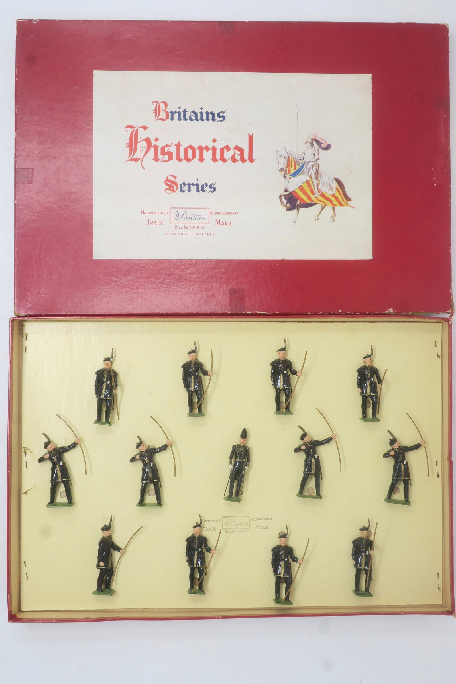 Britains set #2079 Royal Company: of Archers in original box, 13 Pieces; Very good, one bow partly detached, box good, small part of lid edge missing
