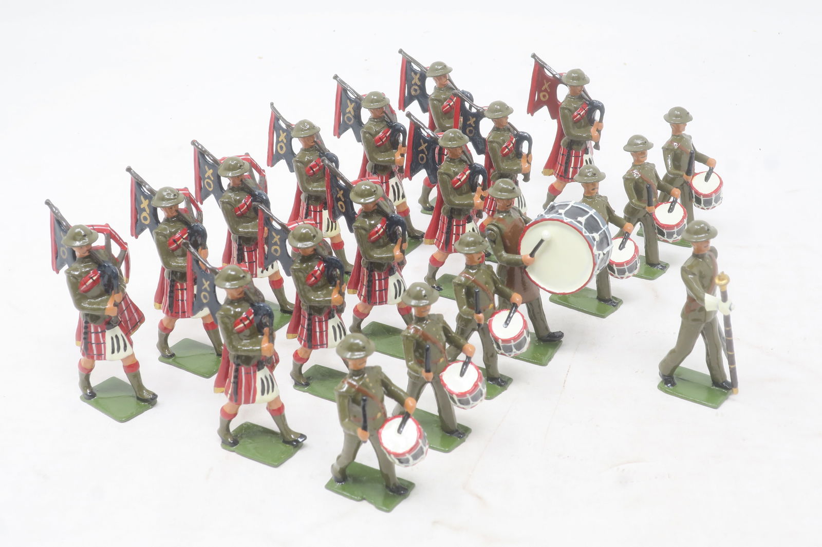 Britains Scots Guards Pipes and Drums (1 of 1)