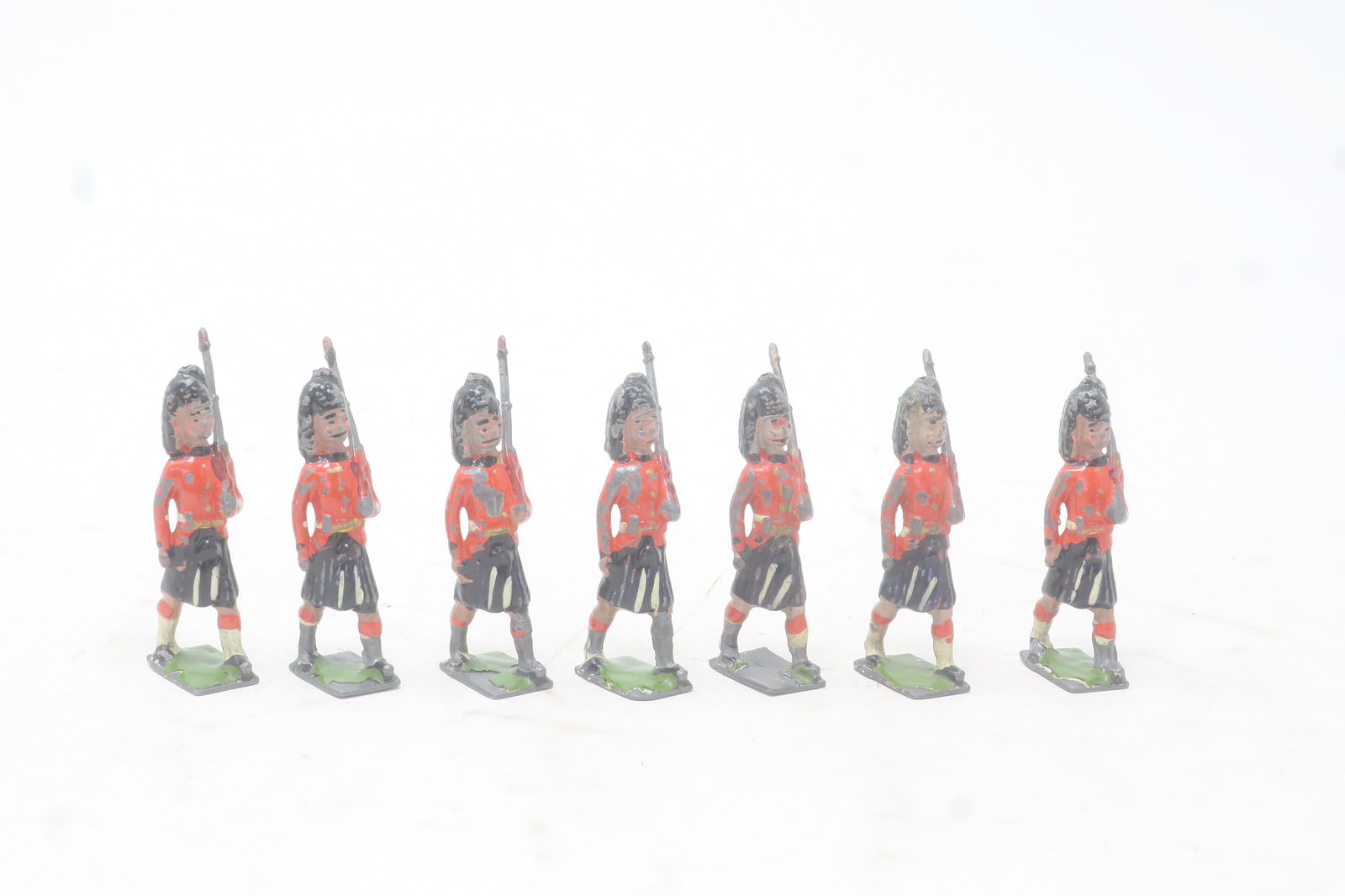 Britains b-sized Cameron Highlanders (1 of 1)