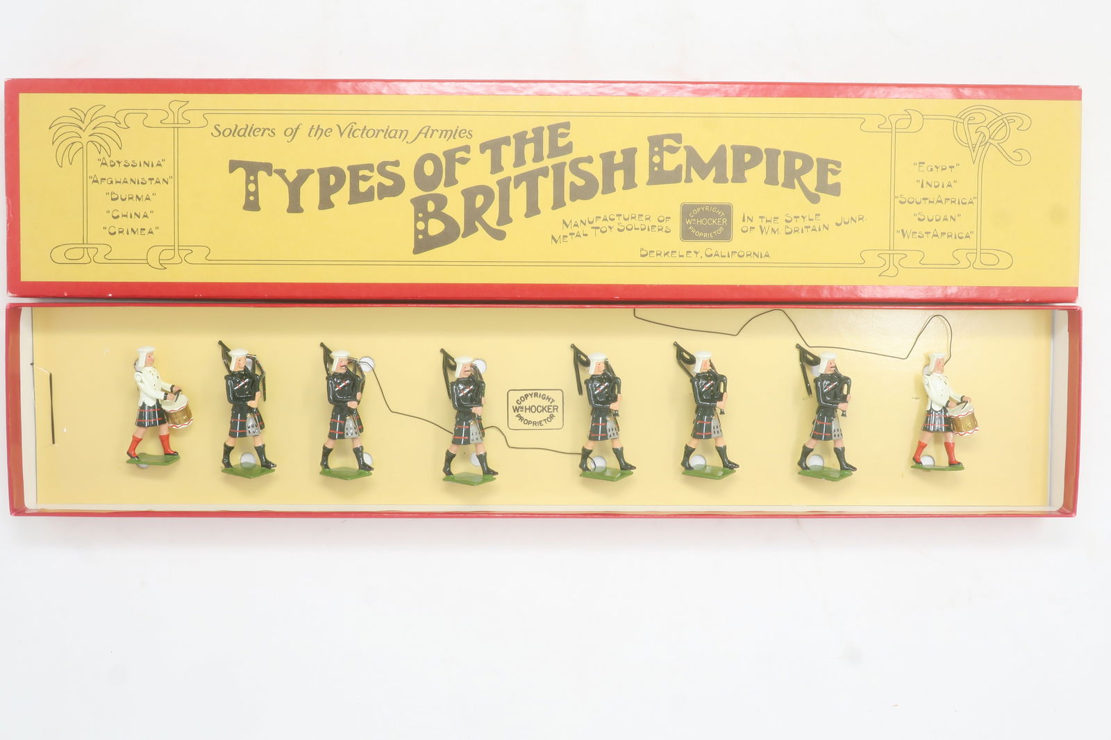 Hocker set #61 78th Highlanders Pipers (1 of 1)