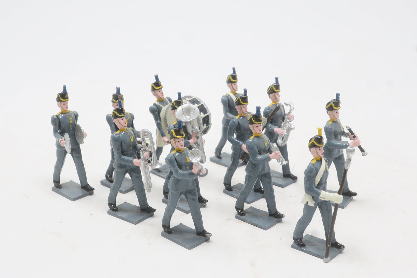 RAF Band by an unidentified maker: together with 5 Lowlanders at the slope, 17 pieces, (c. 1990); Very good, one bayonet missing