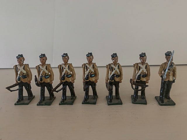 Nostalgia - Indian Durbar Regiment w/Officer (1 of 1)