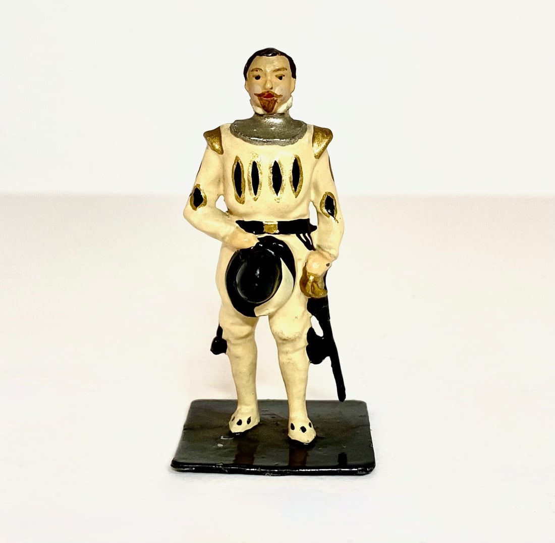 Richard Courtenay Sir Francis Drake: Pristine condition. Unmarked base.