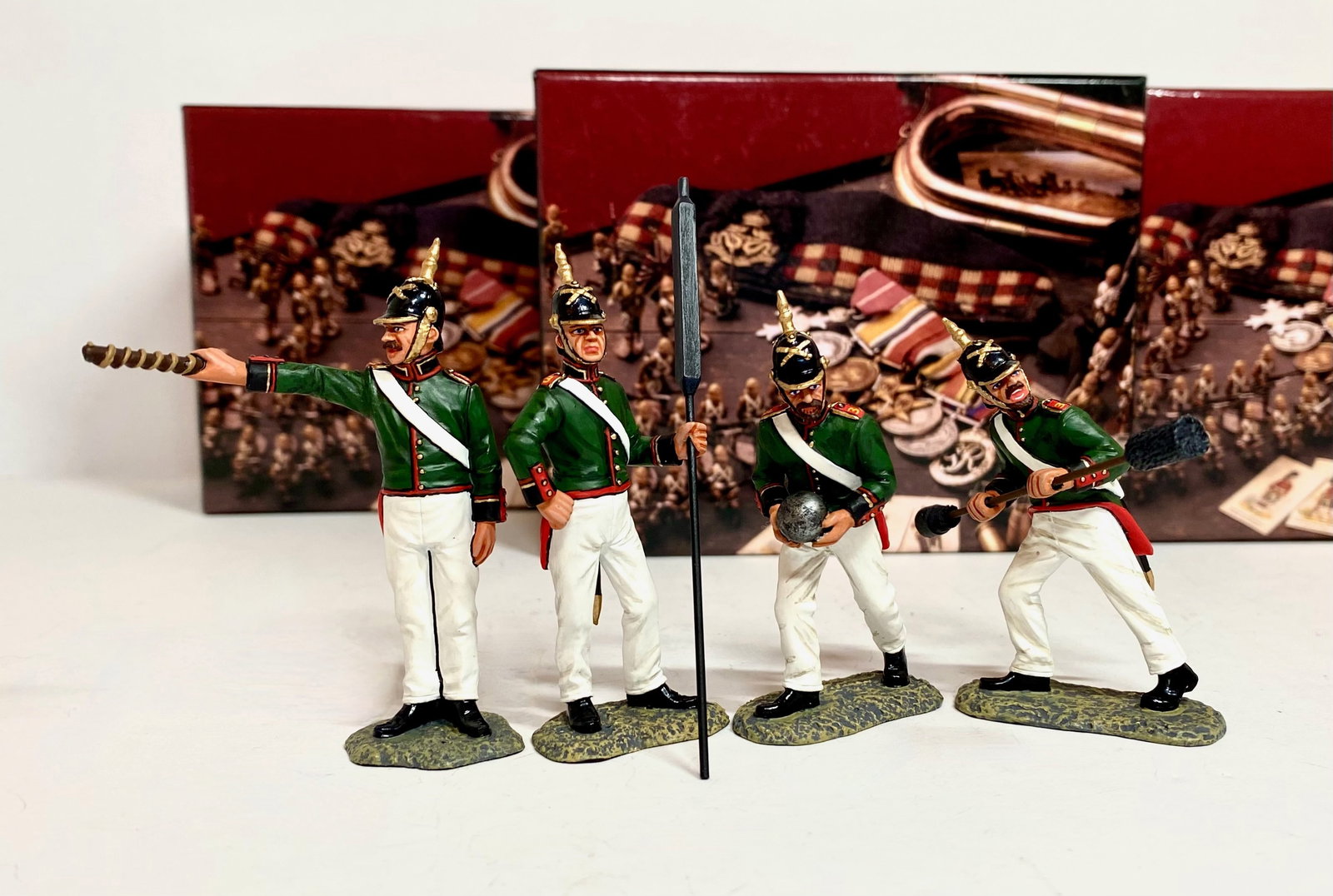 King & Country Russian Artillerymen in Action: Crimean War Gun Crew #CR018 & #CR019. 4 pieces. Mint condition. Boxes excellent.