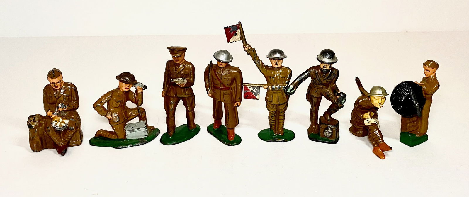 Barclay & Manoil Dimestore Soldier Assortment: 8 pieces. Excellent to fair condition.