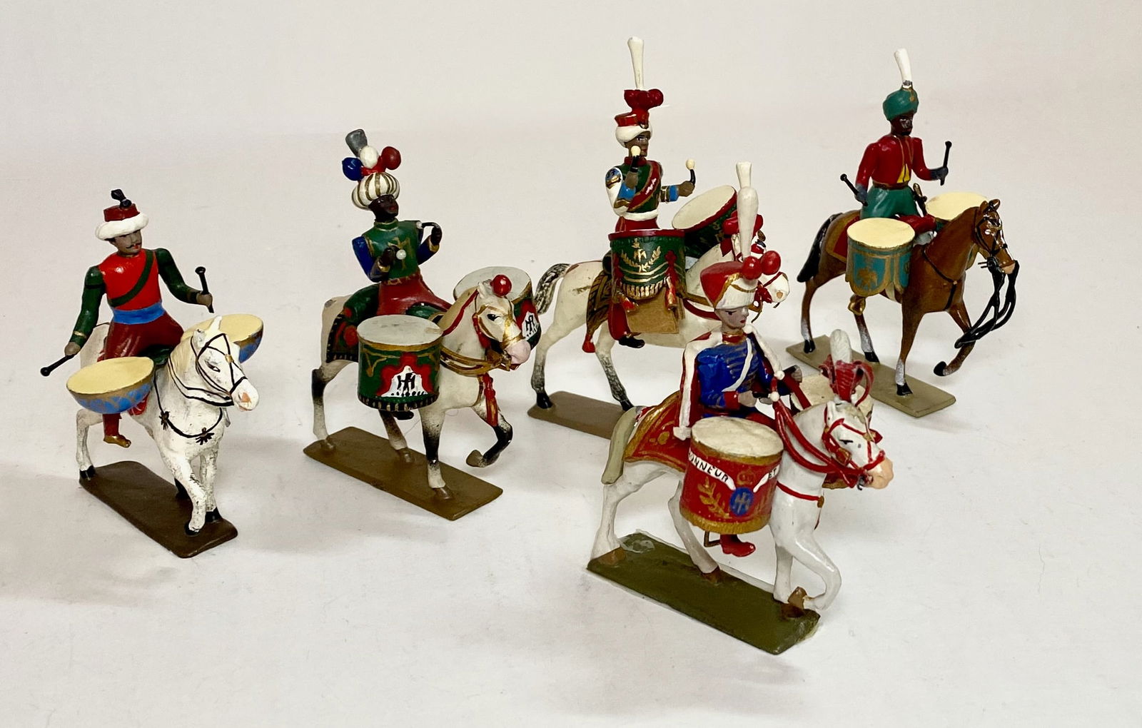 Lucotte Assorted Napoleonic Kettle Drummers: 5 pieces. Excellent condition. Unboxed.
