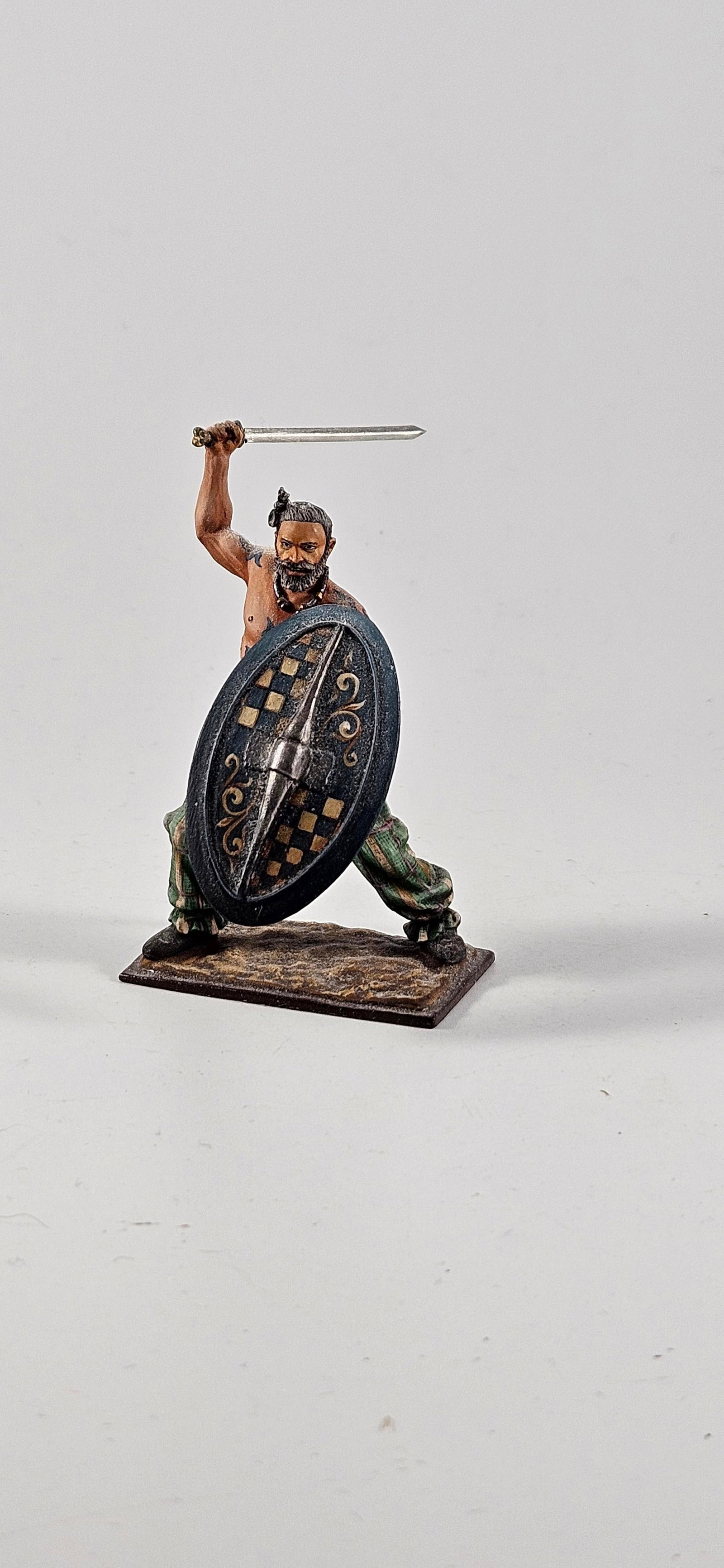 AeroArt St. Petersburg Celtic Warrior in Battle: AeroArt Military Miniatures - The St. Petersburg Collection #2012- Celtic Warrior in Battle, Excellent, 1 piece.