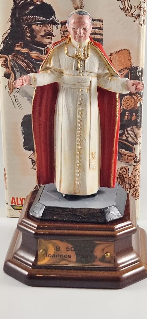 Alymer Pope John Paul II: Alymer Toy Soldiers 90mm series. Pope John Paul II. New in box.